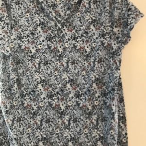 Ruff Hewn L floral top